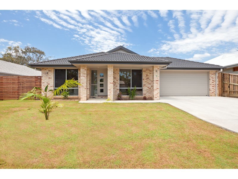 8 Sapium Road, Redland Bay QLD 4165
