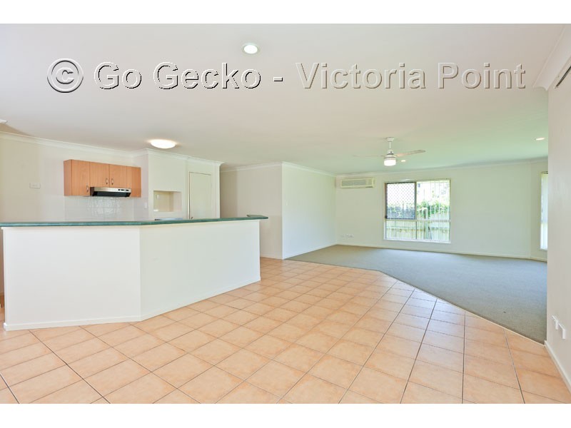 19 Creekside Circuit West, Victoria Point QLD 4165