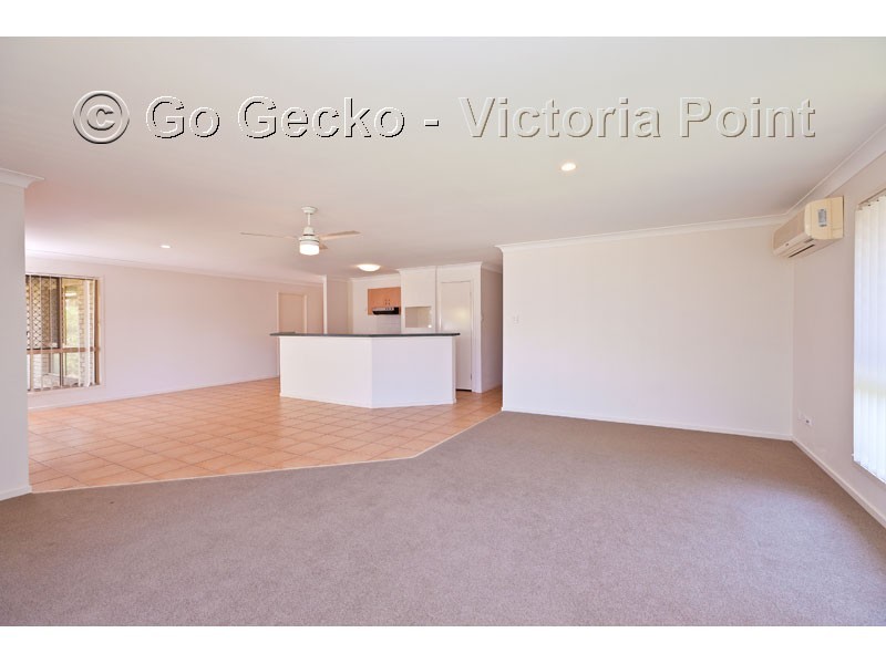 19 Creekside Circuit West, Victoria Point QLD 4165