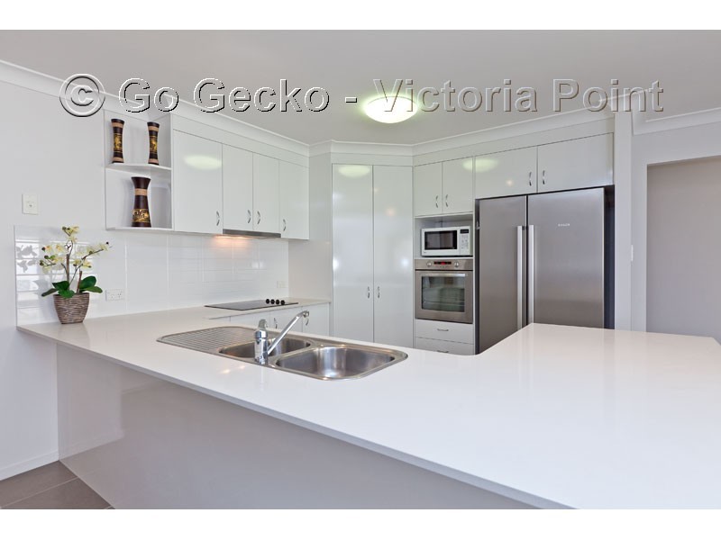 8 Ronnie Street, Cleveland QLD 4163