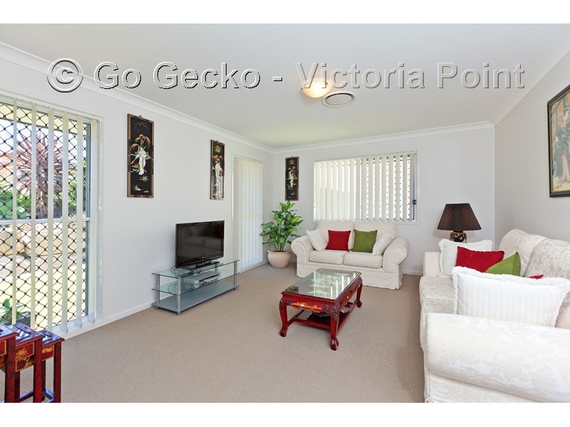 8 Ronnie Street, Cleveland QLD 4163