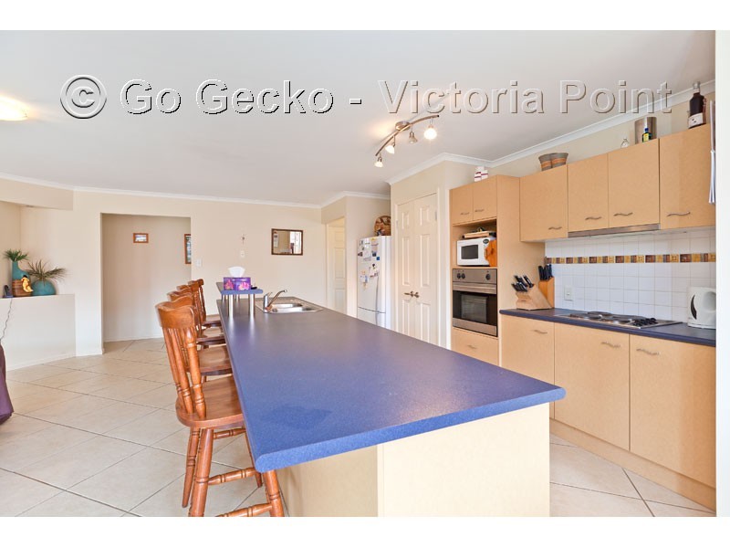 24 Gladebourne Crescent, Victoria Point QLD 4165