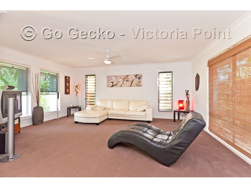 70 Denham Boulevard, Redland Bay QLD 4165