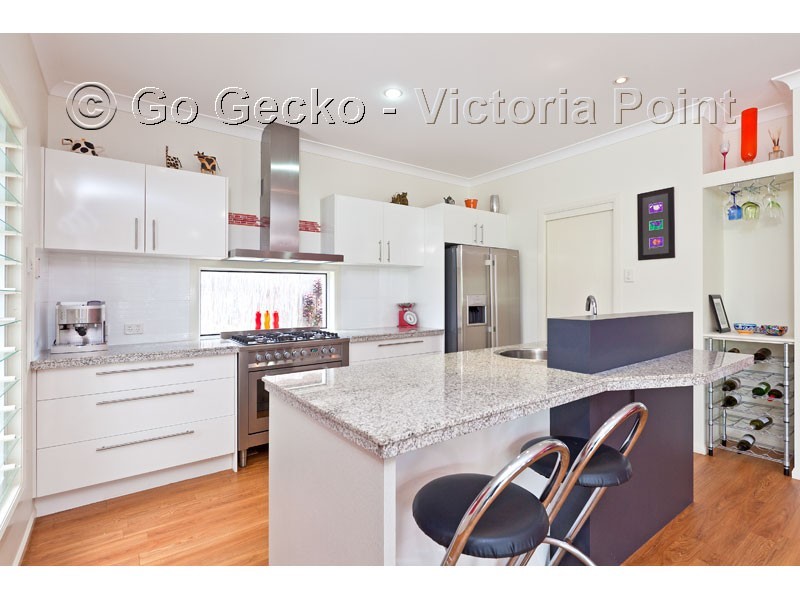 14 Bedarra Street, Redland Bay QLD 4165