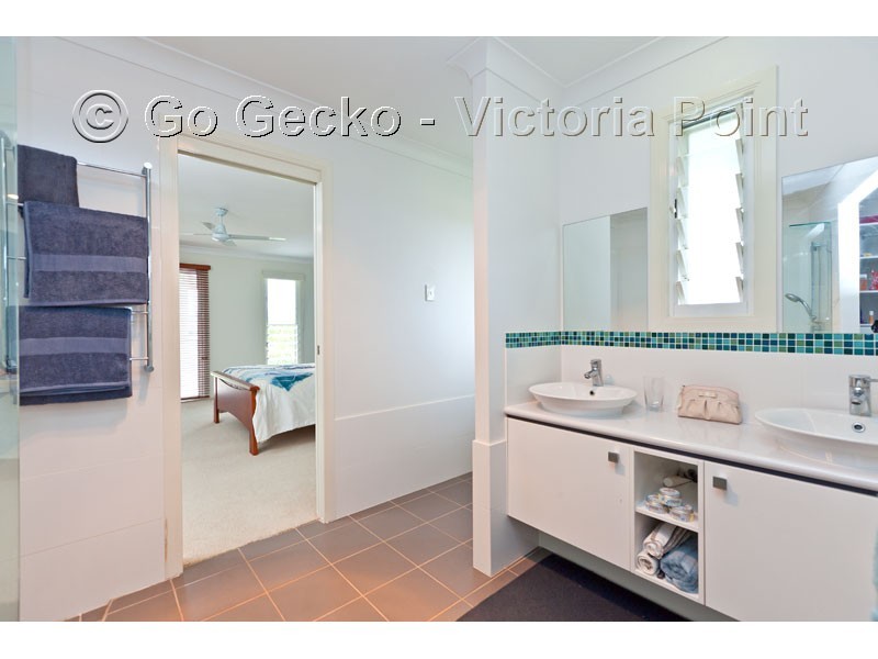 14 Bedarra Street, Redland Bay QLD 4165