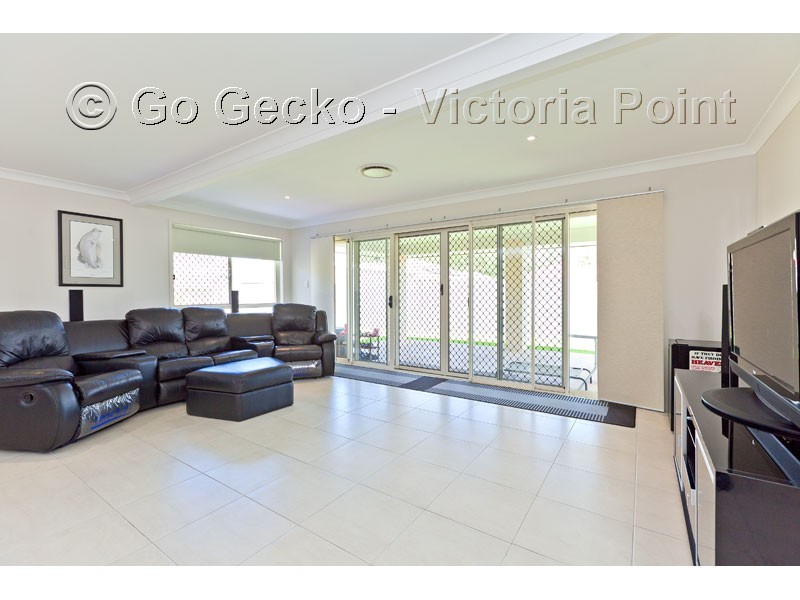 10 Kelby Close, Redland Bay QLD 4165