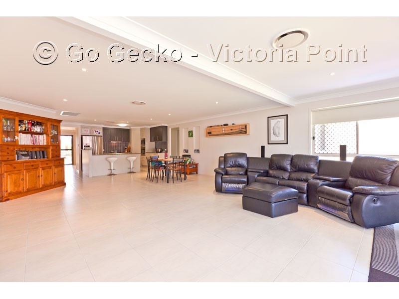 10 Kelby Close, Redland Bay QLD 4165