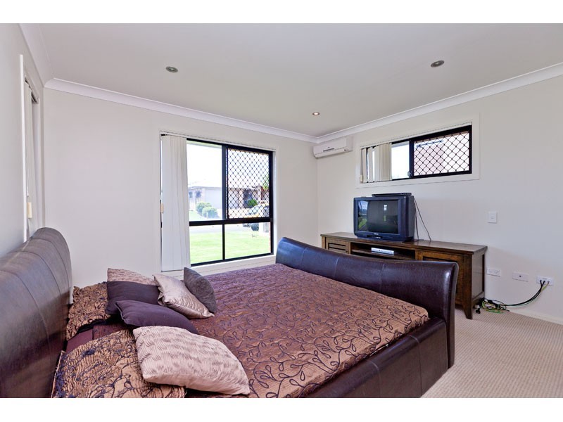 32 Watervale Drive, Redland Bay QLD 4165