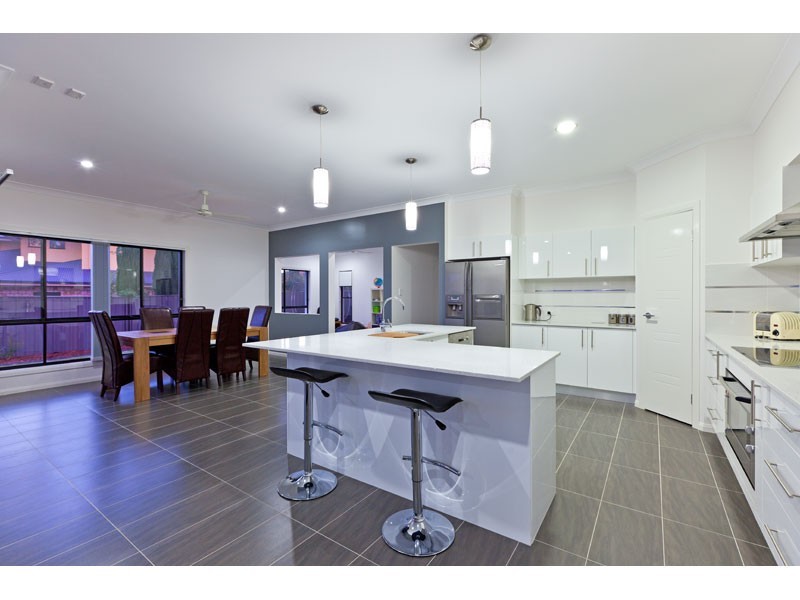 28 Watervale Drive, Redland Bay QLD 4165