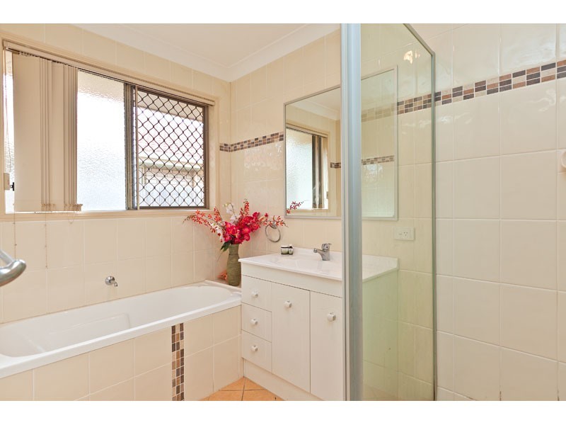 38 Lime Street, Redland Bay QLD 4165