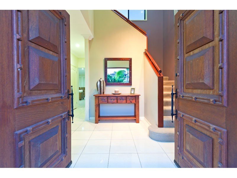 1 Truro Court, Redland Bay QLD 4165