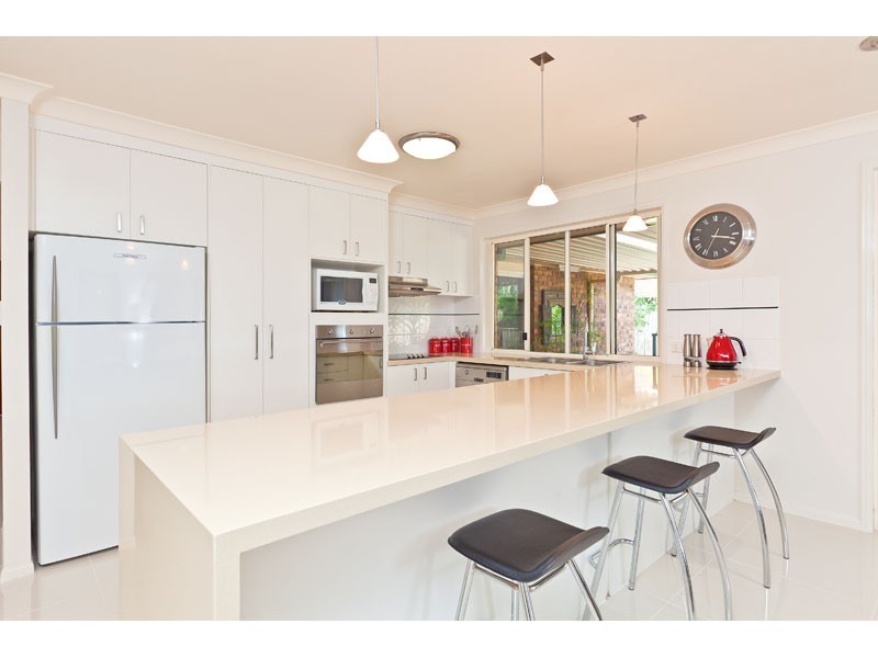 15 Tea Tree Court, Victoria Point QLD 4165