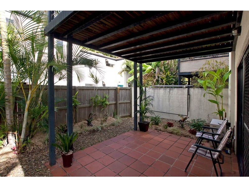 8/68 Shore Street East, Cleveland QLD 4163