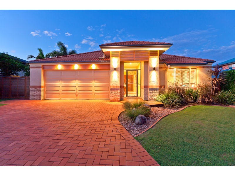 3 Truro Court, Redland Bay QLD 4165