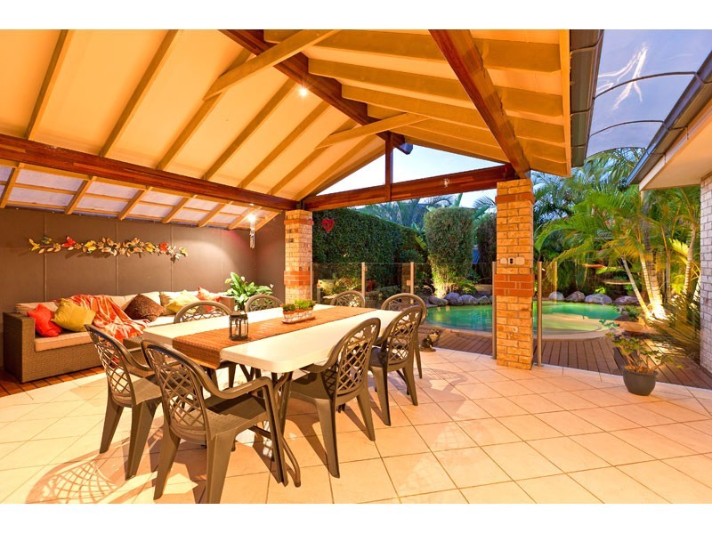 3 Truro Court, Redland Bay QLD 4165