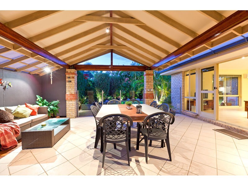 3 Truro Court, Redland Bay QLD 4165