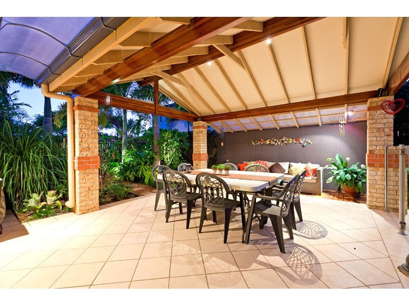 3 Truro Court, Redland Bay QLD 4165
