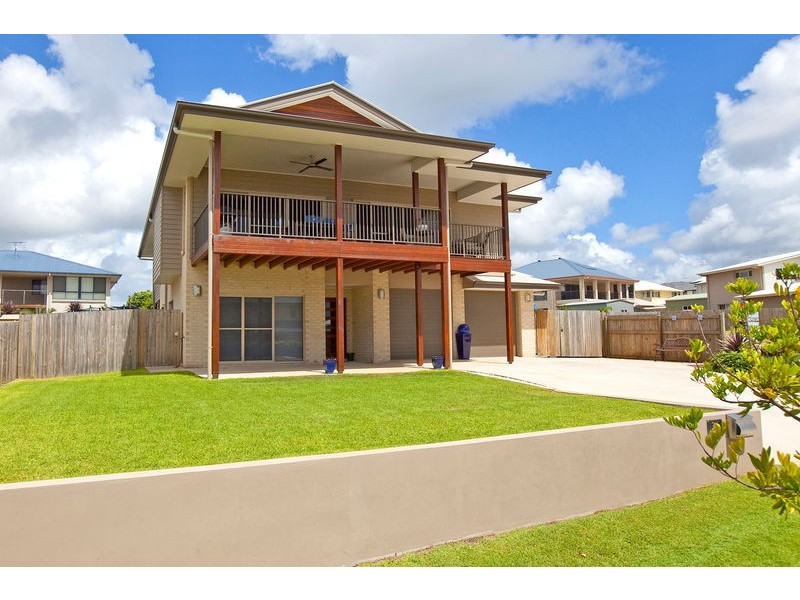 34 Huntly Place, Redland Bay QLD 4165