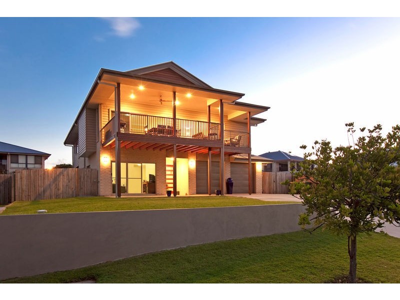 34 Huntly Place, Redland Bay QLD 4165