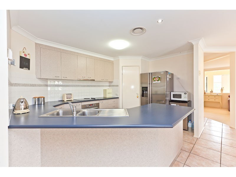 25 Bayshore Place, Cleveland QLD 4163