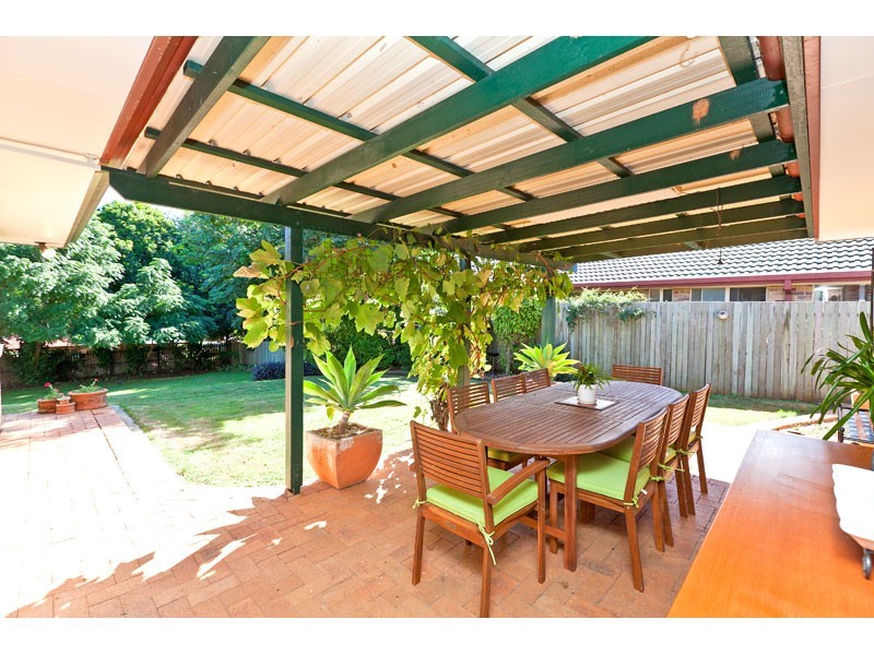 7 Westburn Court, Redland Bay QLD 4165