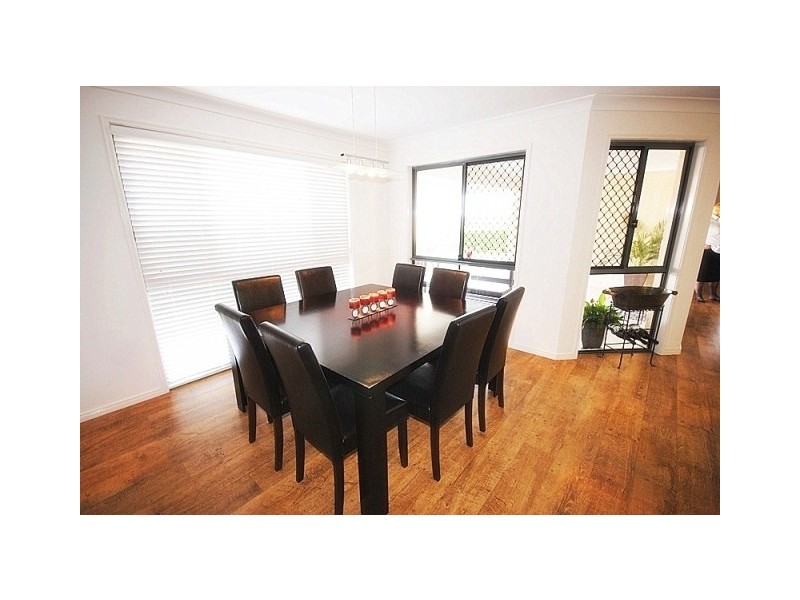 43 Aquila Street, Redland Bay QLD 4165