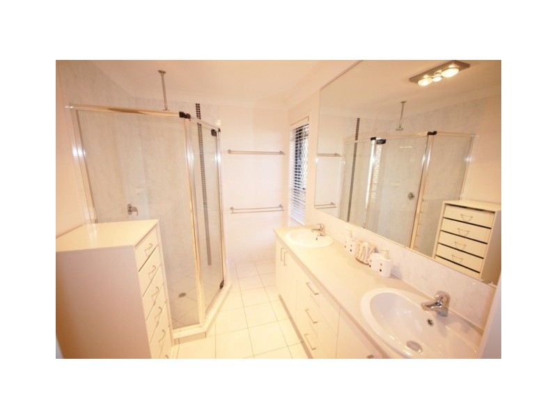 43 Aquila Street, Redland Bay QLD 4165