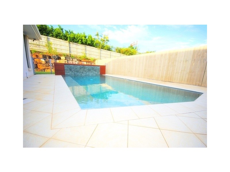 43 Aquila Street, Redland Bay QLD 4165