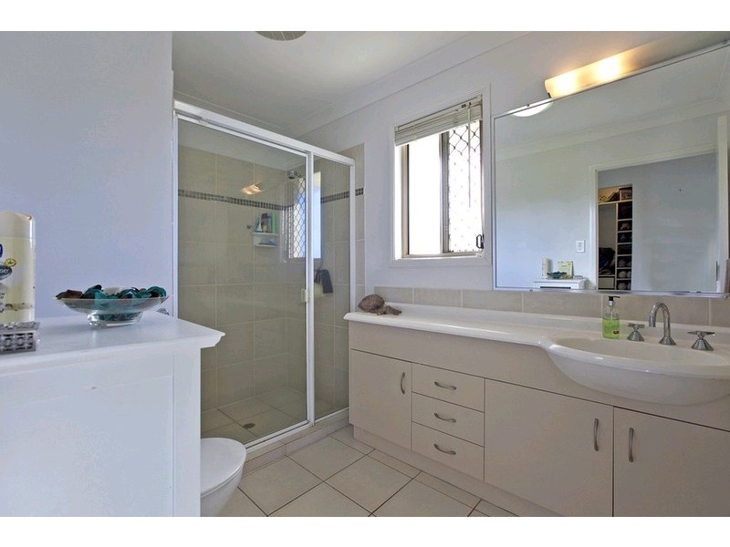 13 Braemar Street, Redland Bay QLD 4165