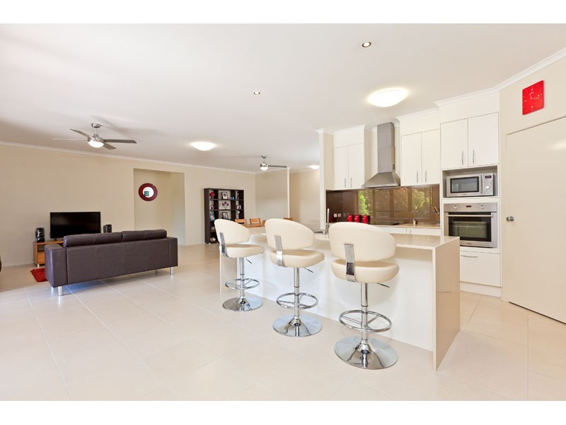 33 Ronnie Street, Cleveland QLD 4163