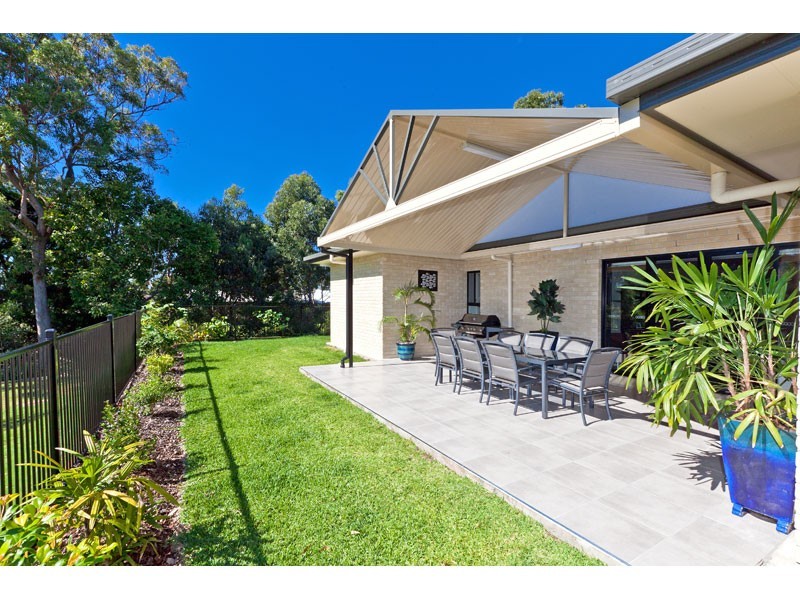 33 Ronnie Street, Cleveland QLD 4163