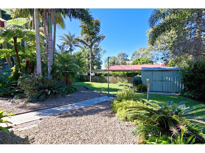 32 Vine Street, Redland Bay QLD 4165