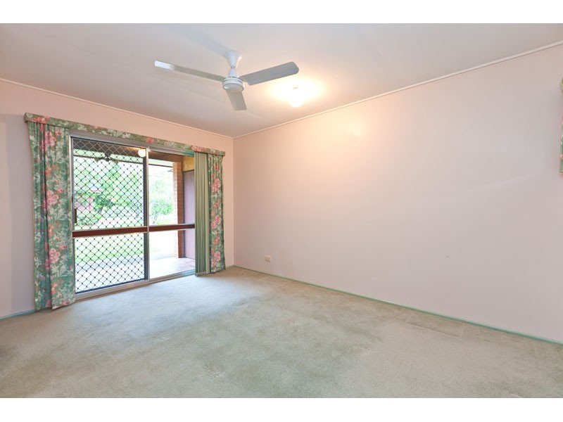 8 Scott Street, Redland Bay QLD 4165