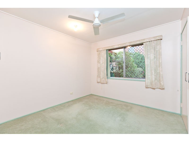 8 Scott Street, Redland Bay QLD 4165