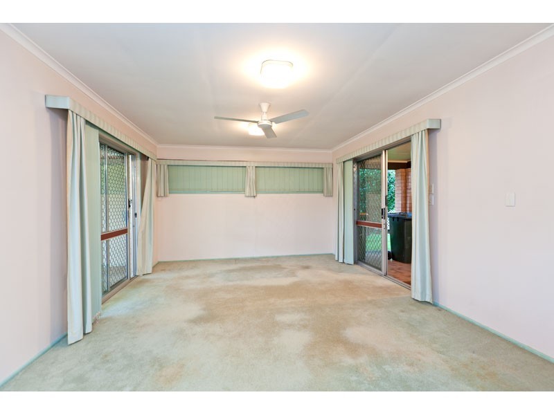 8 Scott Street, Redland Bay QLD 4165