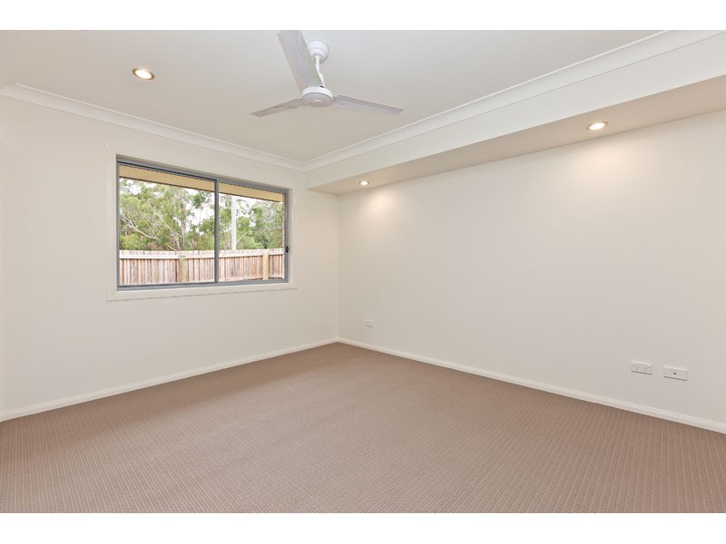 15 Bream Place, Redland Bay QLD 4165