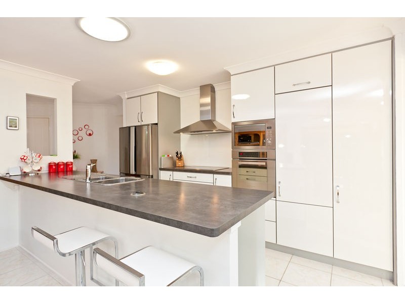 6 Ralph Street, Cleveland QLD 4163