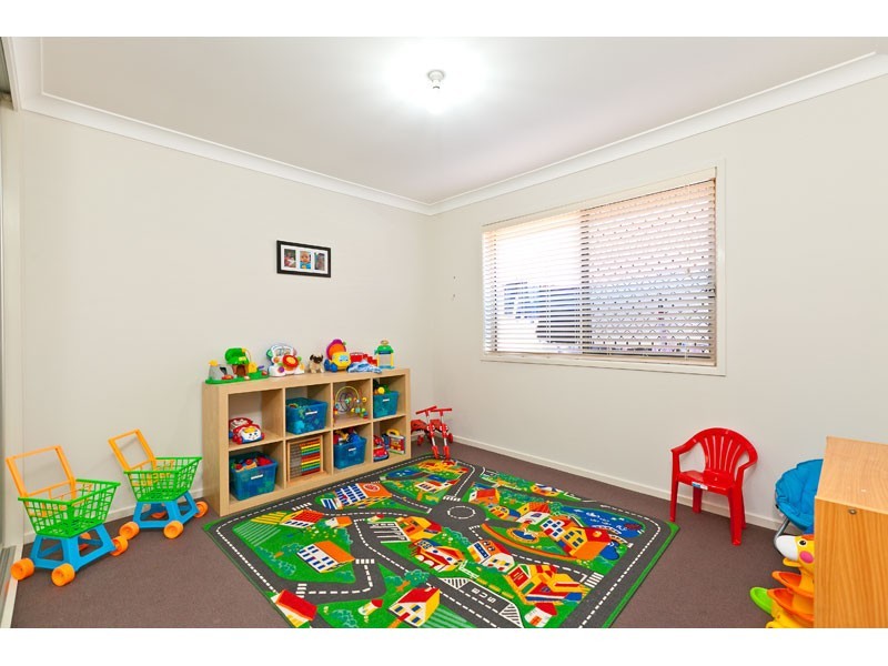 5 Coachwood Street, Redland Bay QLD 4165