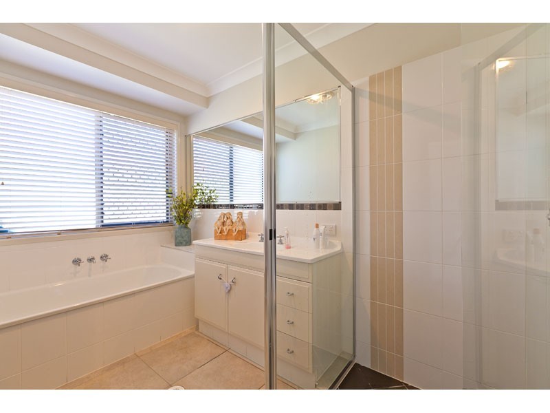 5 Coachwood Street, Redland Bay QLD 4165