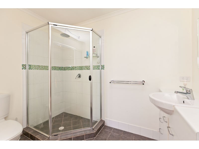 82 Ebony Crescent, Redland Bay QLD 4165