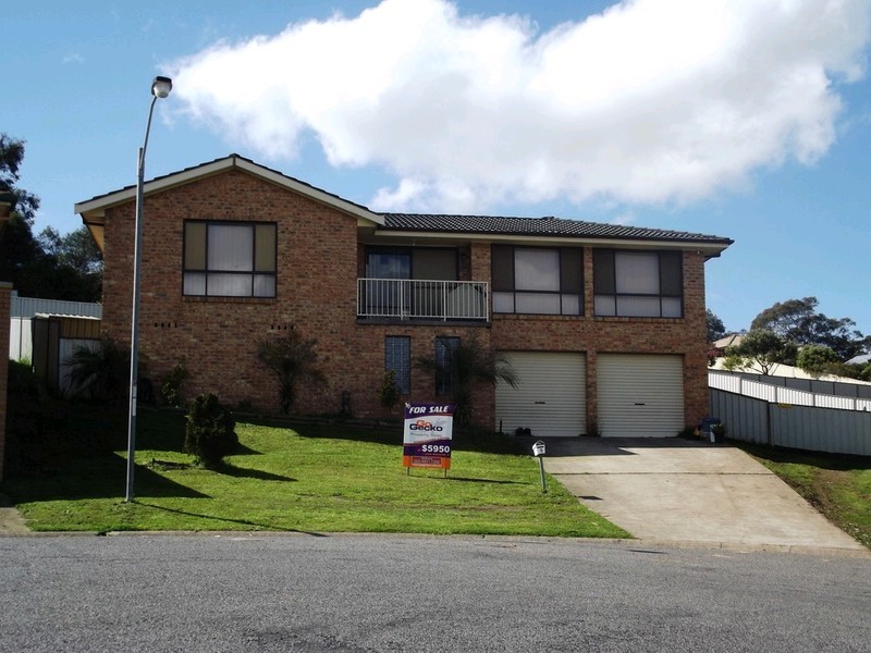 9 Robert Close, Rutherford NSW 2320