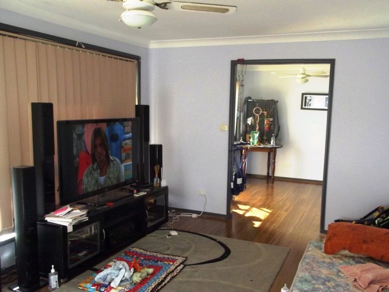 9 Robert Close, Rutherford NSW 2320