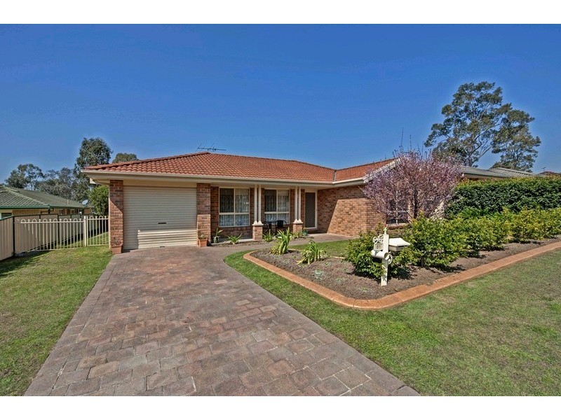 61 Schanck Drive, Metford NSW 2323