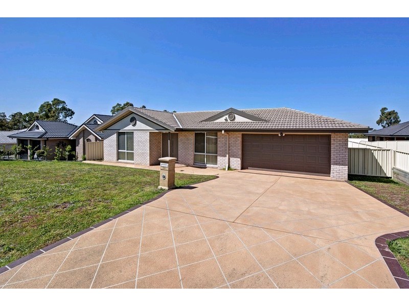 54 Brigantine Street, Rutherford NSW 2320