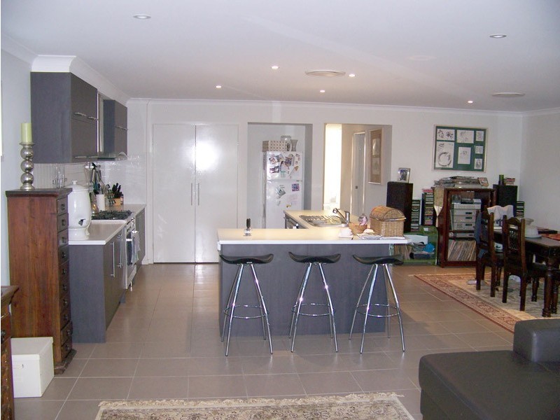 56 MacDonald Street, Lota QLD 4179