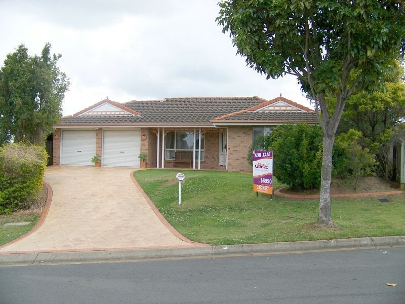 6 Niebling Place, Manly West QLD 4179