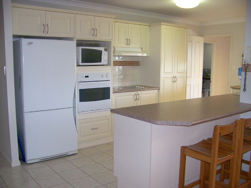 6 Niebling Place, Manly West QLD 4179