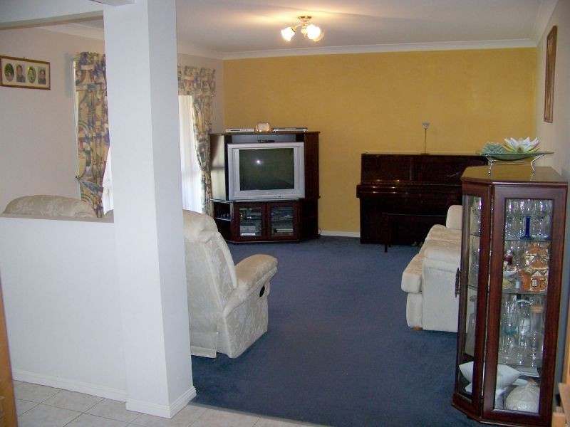 6 Niebling Place, Manly West QLD 4179