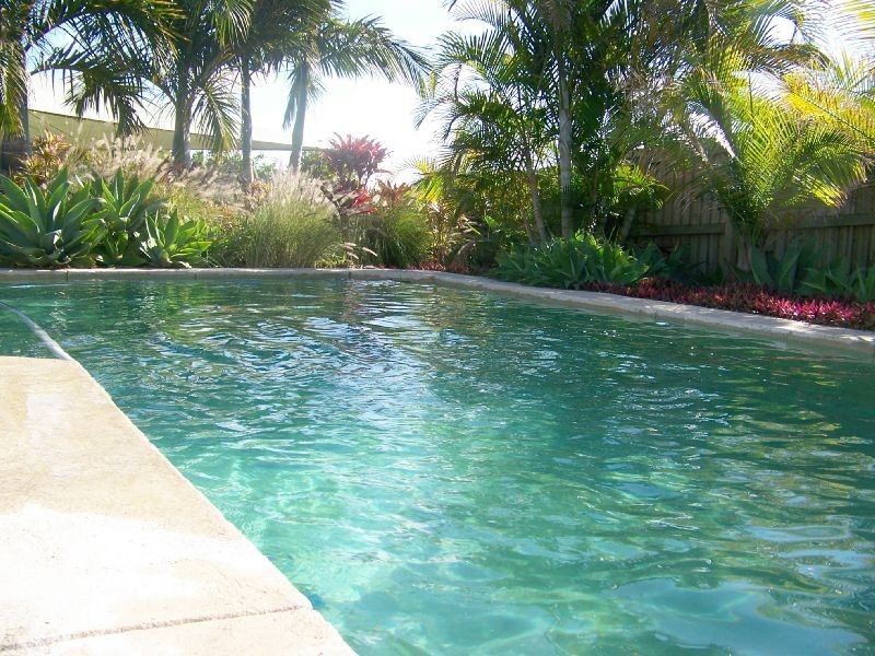 6 Niebling Place, Manly West QLD 4179