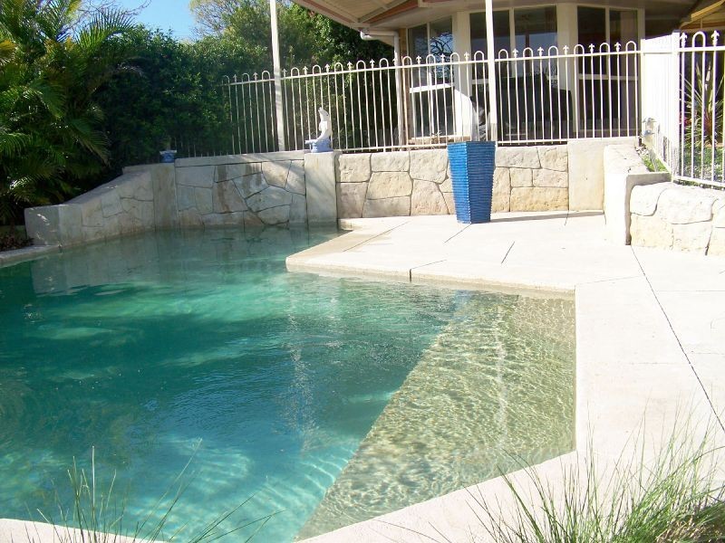 6 Niebling Place, Manly West QLD 4179